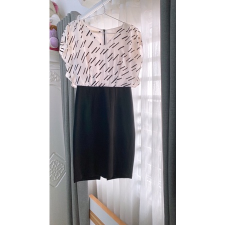 Đầm công sở Gumac