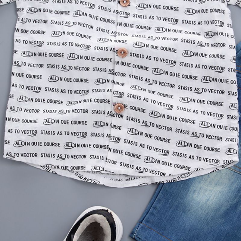 Set áo thun tay ngắn in chữ &amp; quần short denim cho bé trai