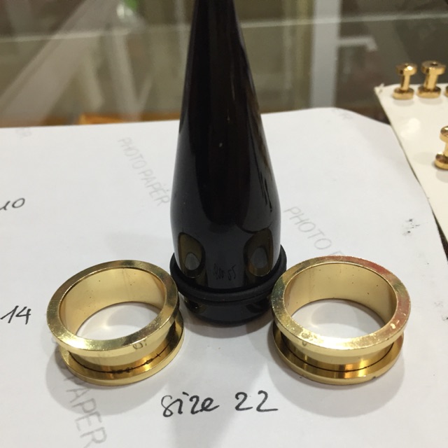 Que nong+khuyên size 22