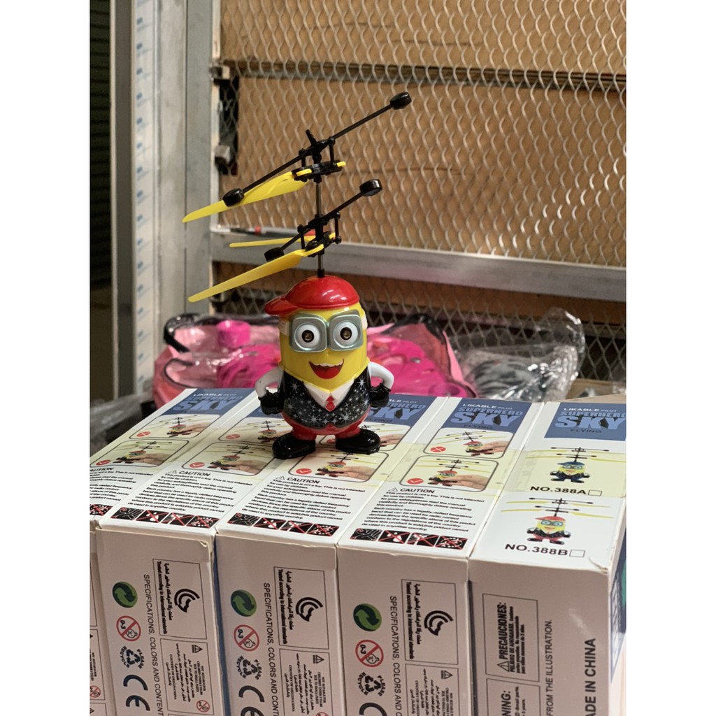 Đồ chơi trẻ em trực thăng bay Minion cảm ứng phát sáng