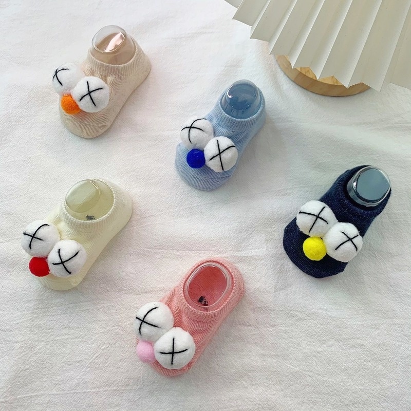 Tất hoạt hình 3D xinh xắn chống trơn trượt cho bé sơ sinh 0-3 tuổi