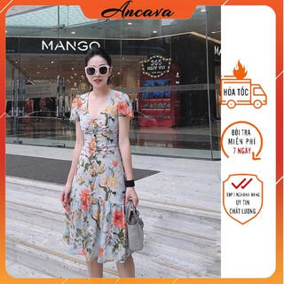 Váy hoa đuôi cá 2 lớp - cúc bọc cổ v