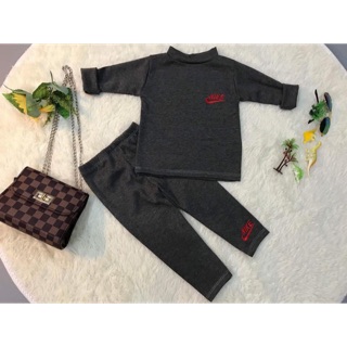 Bộ nỉ nike 3 phân cho bé