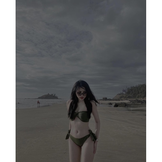 Bikini xoắn ngực sexy màu xanh lá cây siêu đẹp