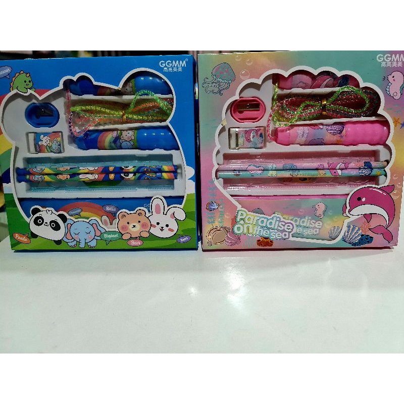 HỘP DỤNG CỤ HỌC TẬP CHO BÉ CÓ HỘP VIẾT VÀ DÂY NHẢY MÃ GGMM-238