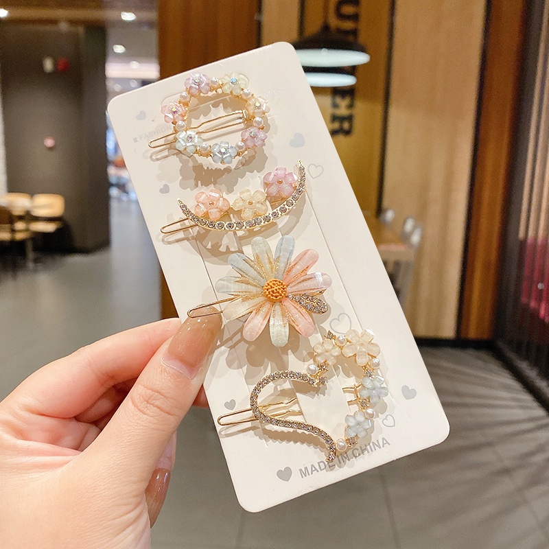 Kẹp Tóc Hình Hoa Đính Ngọc Trai Sang Trọng Phong Cách Hàn Quốc