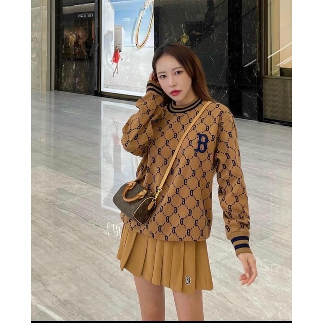 ÁO NỈ CỔ VIỀN ĐEN THÊU LOGO LB