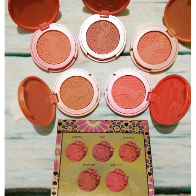 Phấn má hồng Tarte Amazonian Clay 12-hour