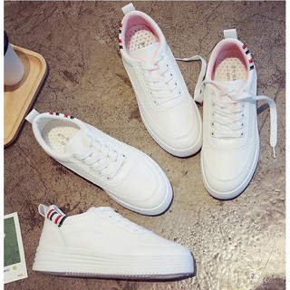 Giày sneaker độn đế trắng viền gót siêu đẹp