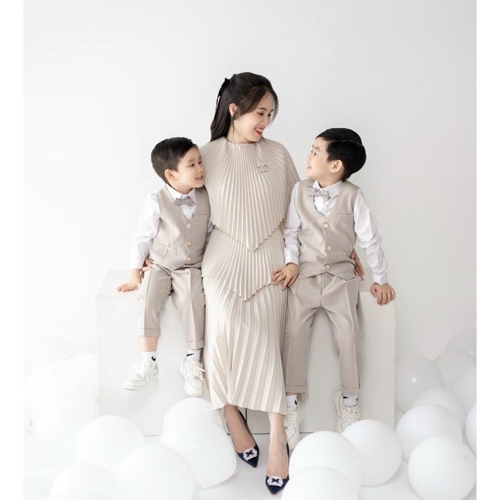 Bộ vest công tử bé trai thôi nôi màu be