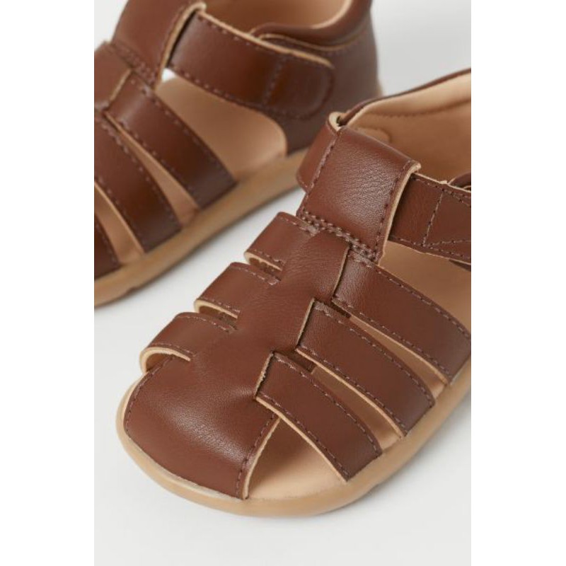 Sandal rọ màu nâu tây cho bé H.M UK A.uth size EU 20-25