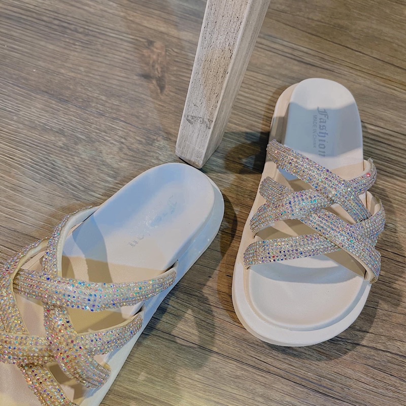 Lê quai đá ve hàng sl it . full box sieu đẹp #330k full box full size : 35-39