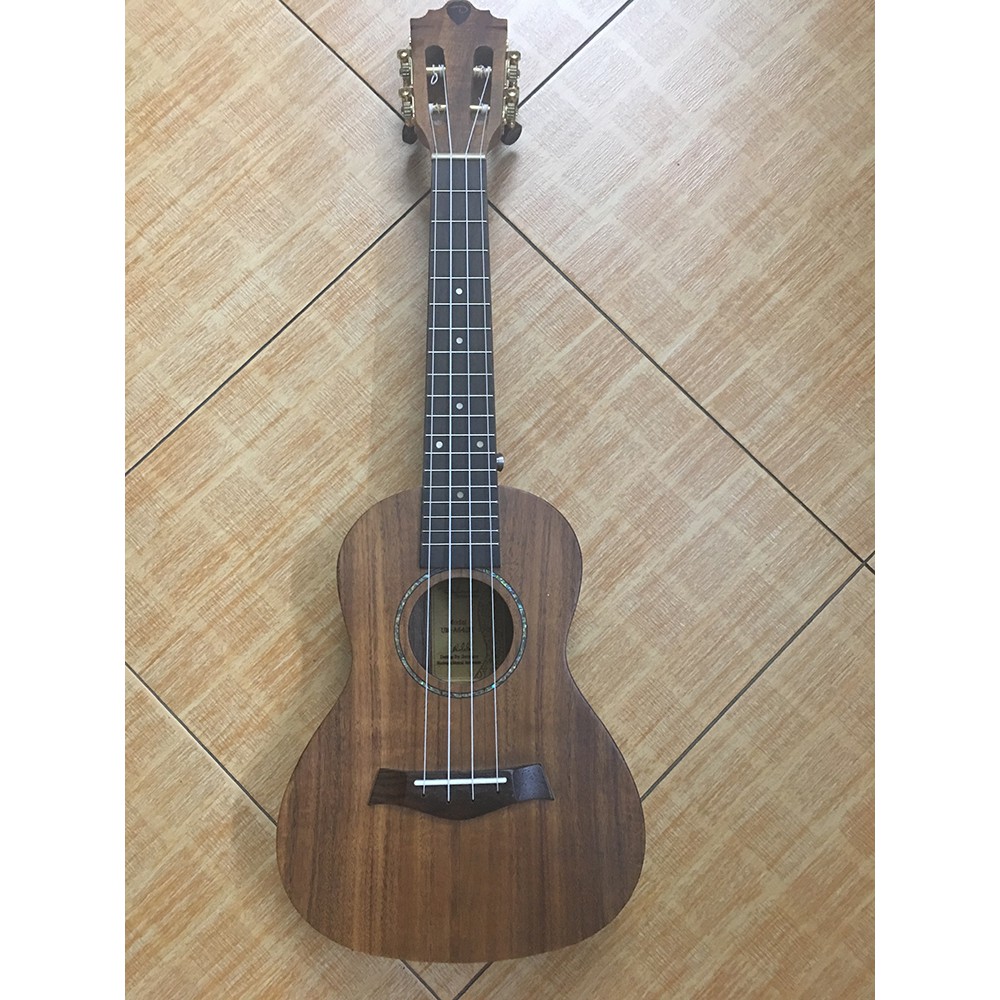 Đàn Ukulele Concert Size 23 Inch Tặng Kèm Dây Và Phím Gảy UK26 - HÀNG CÓ SẴN