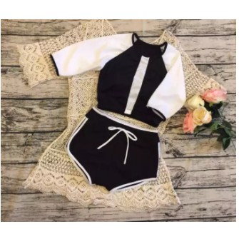 Bikini tay lửng quần đùi
