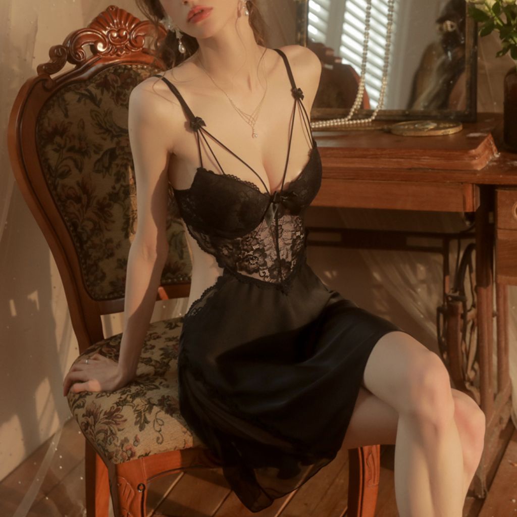 Váy ngủ 2 dây lụa satin Đầm ngủ sexy có mút ngực phối ren xuyên thấu gợi cảm tặng quần chíp M84