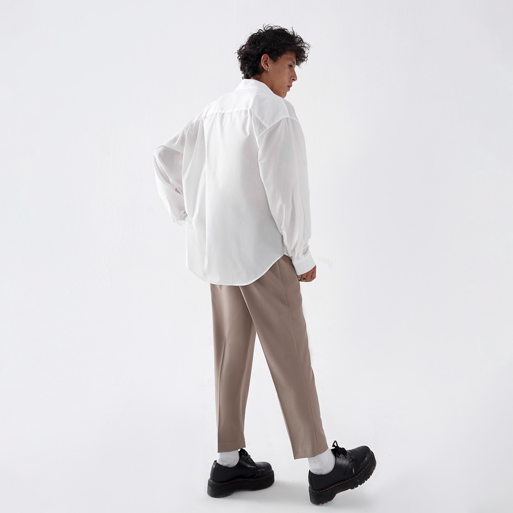 Áo sơ mi trắng form rộng - Oversized White Shirt