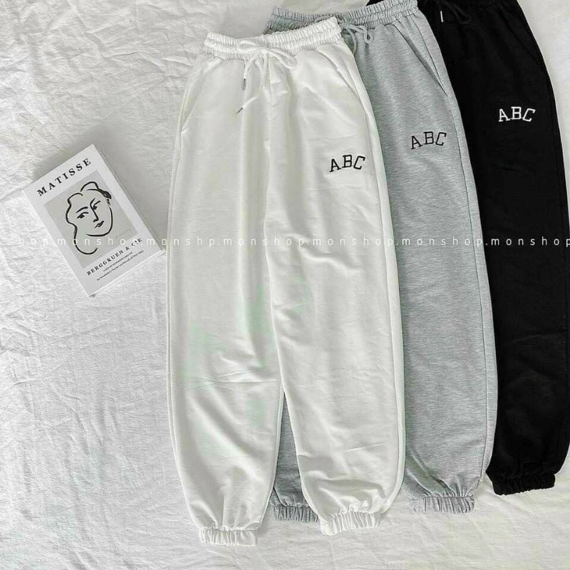 Quần Boom nữ bo chân- Thêu Chữ ABC /HÀNG ĐẸP XUẤT DƯ/ chất da cá. dày dặn ấm áp