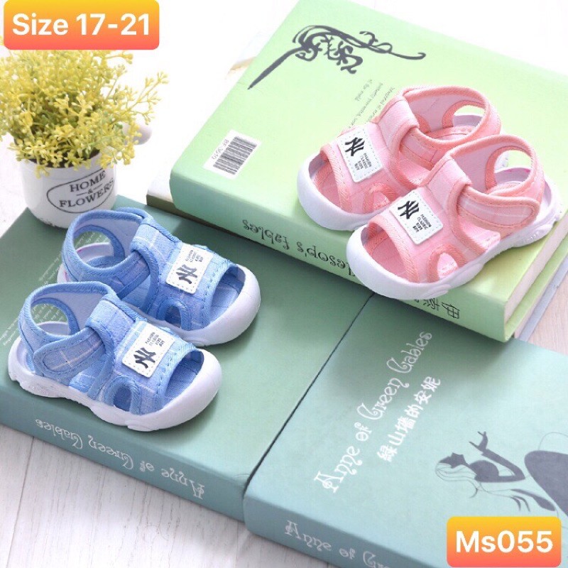 Sandal Tập Đi Cho Bé Trai Bé Gái C36