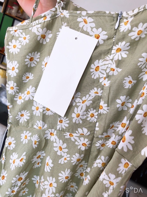 Váy 2 dây hoa cúc nhí siêu xinh | BigBuy360 - bigbuy360.vn