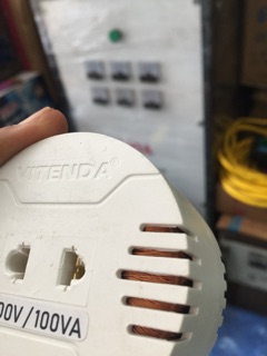 Đổi điện 220v xuống 100v