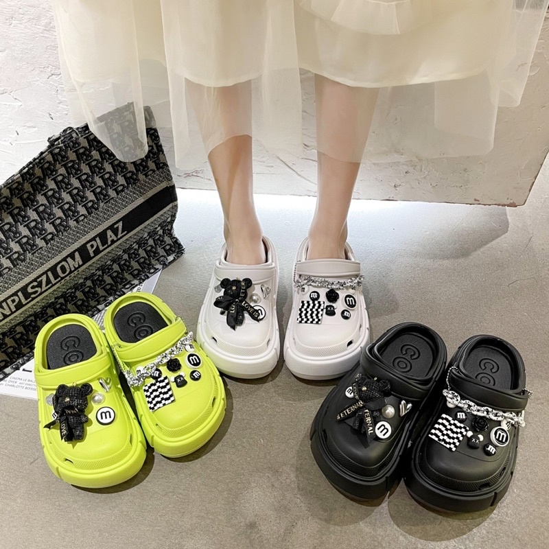 Dép Crocs 5cm kèm charm 3D sang chảnh