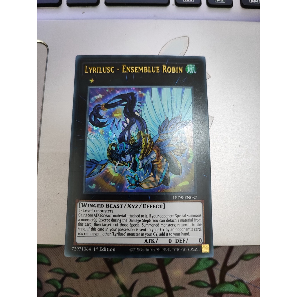 1 lá thẻ bài Lyrilusc - Ensemblue Robin - LED8-EN037 - Ultra Rare 1st Edition