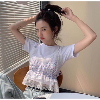 Set 2 áo croptop áo phông trắng và áo dây hoạ tiết