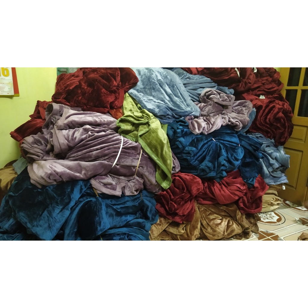 Chăn lông tuyết Muji xuất Nhật 1,8kg kích thước 2m x 2m3