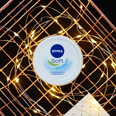 Kem dưỡng nẻ Nivea Soft Đức 200ml