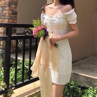 Đầm bẹt vai đan dây . Có mút ngực