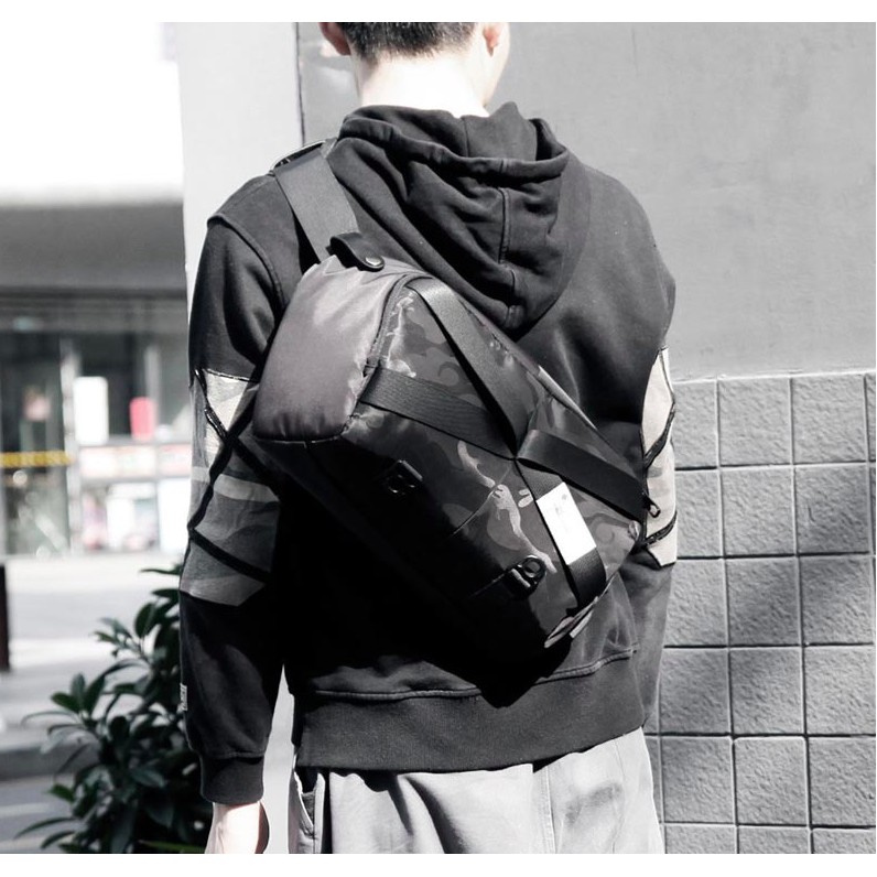 Túi đeo chéo sinh viên thông minh tiện lợi Dpark - Skylife