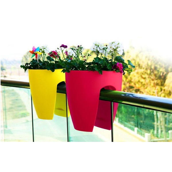 Chậu Nhựa Kẹp Ban Công Lan Can Trồng Hoa Cây Cảnh KT 29x30 Cm, Rất Tiện Lợi - Không Cần Giá Tre