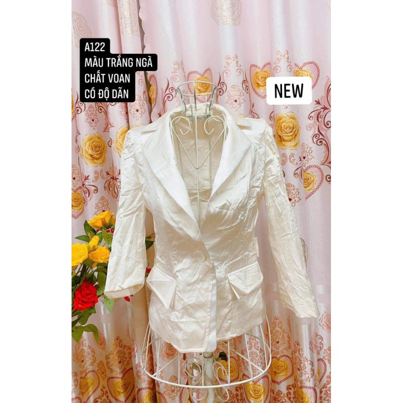 áo khoác cực sang màu trắng ngà. A122