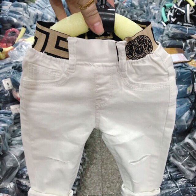 Lam thanh kaki ,giầy búp bê, và áo phông vintage cho bé . Giầy mềm nhẹ ôm chân . Áo thoáng mát thấm mồ hôi phù hợp cho .