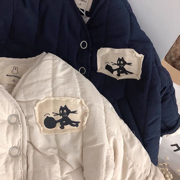 Áo khoác đệm cotton dày dặn mềm mại in chữ phong cách thời trang Hàn Quốc cho bé
