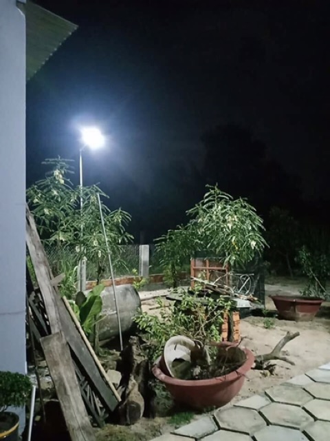 Đèn năng lượng mặt trời 200W 600 led sáng liên tục cho sân vườn, công trình đèn đường khu dân cư siêu sáng chống nước