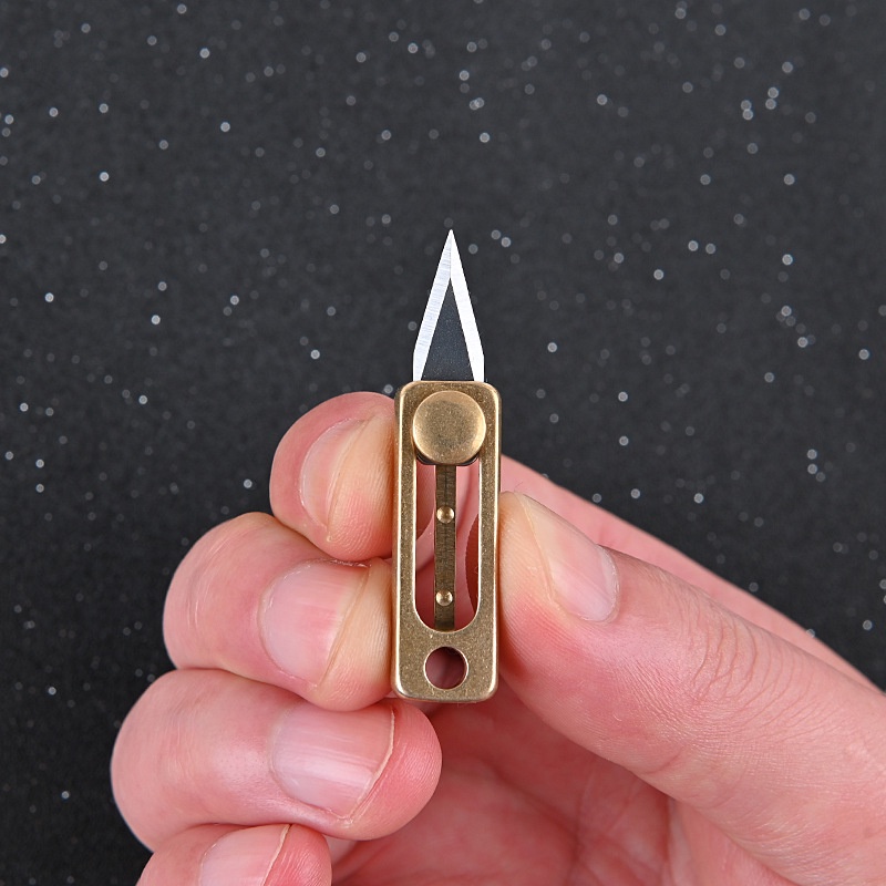 Dao Mini Bằng Đồng Thau 4,7cm YYEDC- 3 Nất Chống Trượt - Tặng kèm vòng theo móc khóa