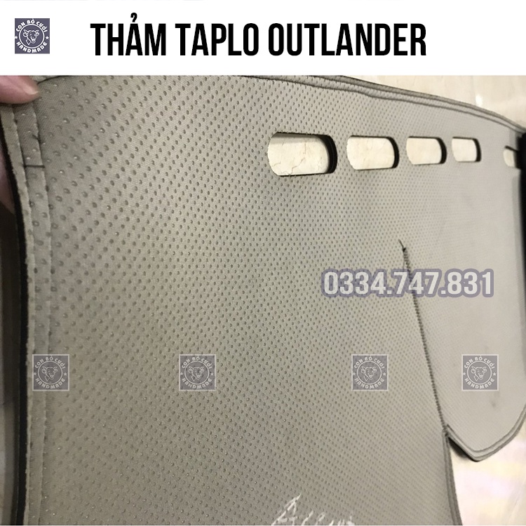 Thảm taplo xe OUTLANDER 18-21 bằng da vân Carbon bám dính tốt không mùi chống nóng