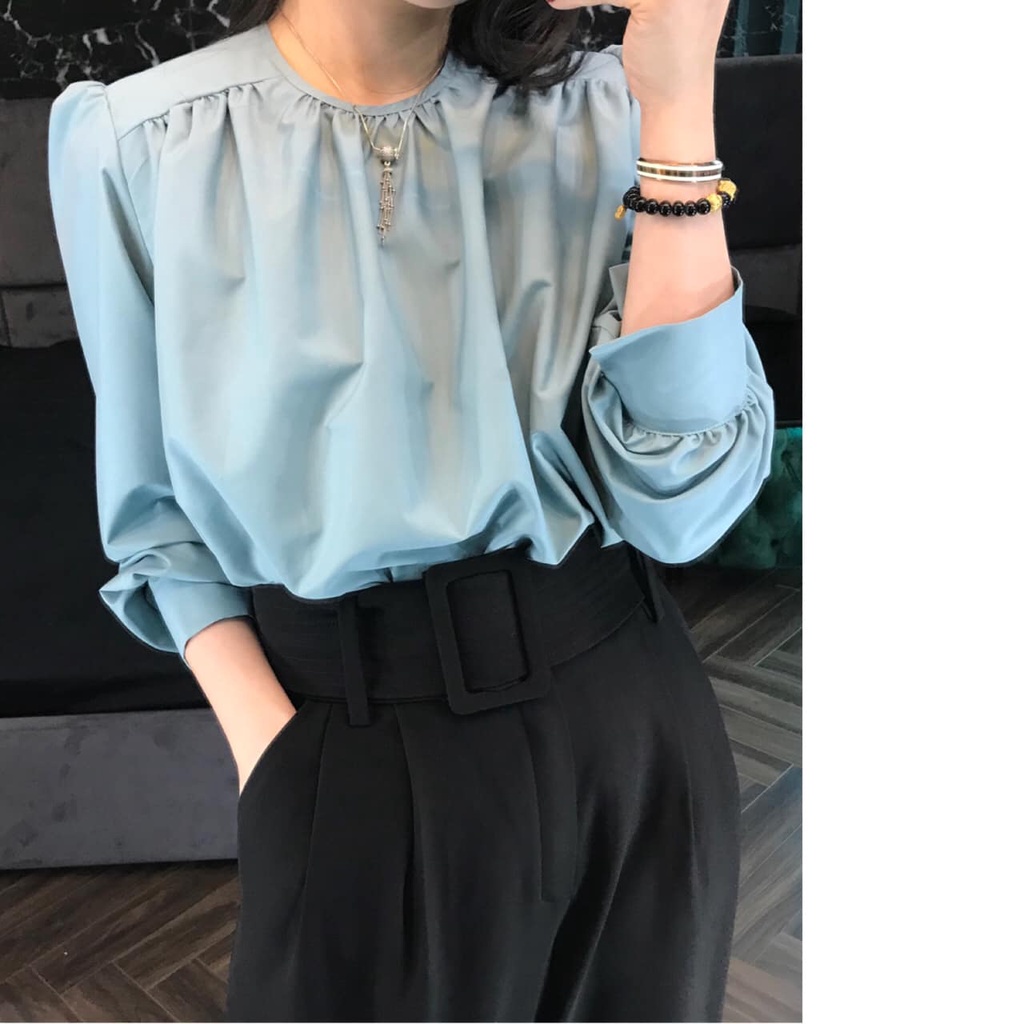 Áo sơ mi nữ dài tay NKN Lilly, thiết kế cổ tròn basic, chất liệu thô mềm cao cấp.