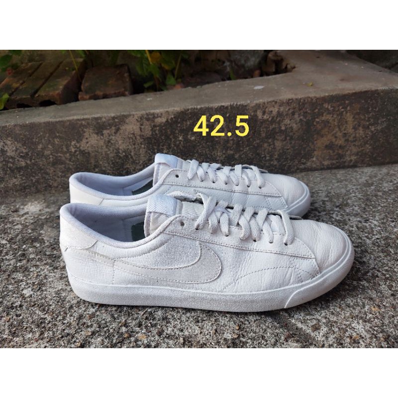 sale giày nike trắng chính hãng