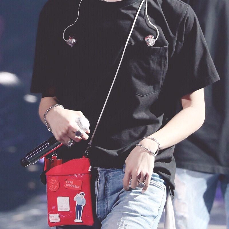 Túi Đeo Vai Mini In Hình BTS Love Yourself World Tour J-Hope Kèm Nhãn Dán Mini Merchandise