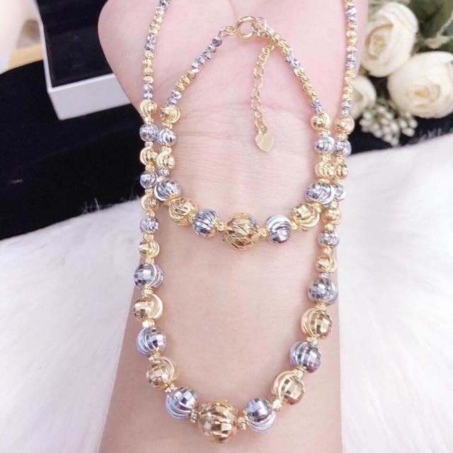 Dây chuyền lắc tay mạ màu vàng 18k