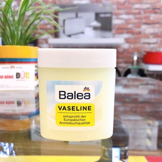 KEM DƯỠNG CHỐNG NẺ VASELINE BALEA - 125ml