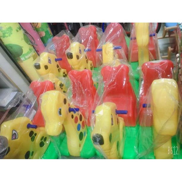 Bập bênh hình Hưu cao cổ