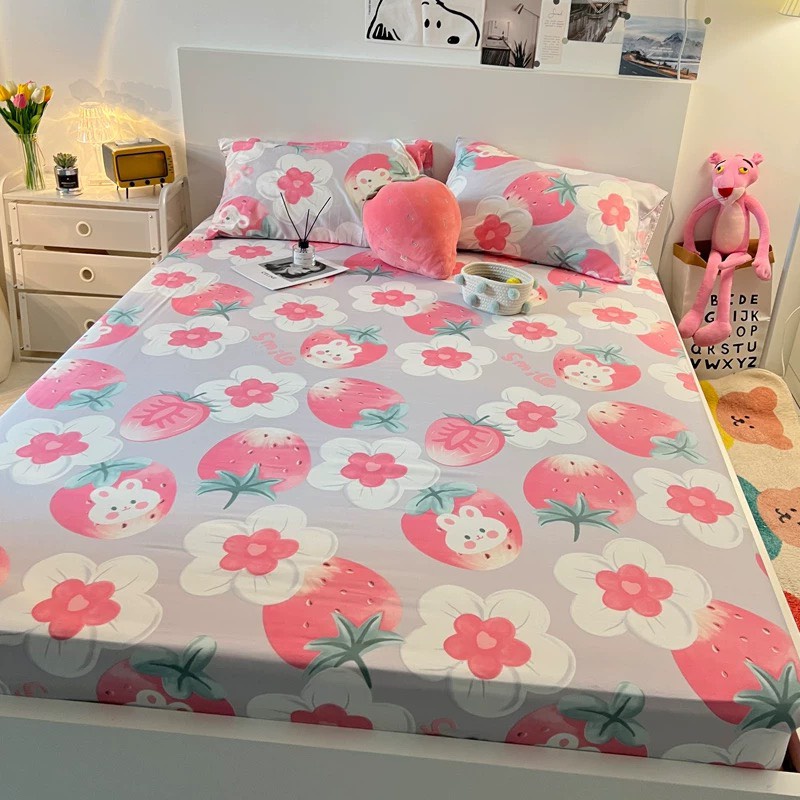 Set ga gối cotton poly nhập khẩu hoa trắng dâu tây mới ,chất đẹp