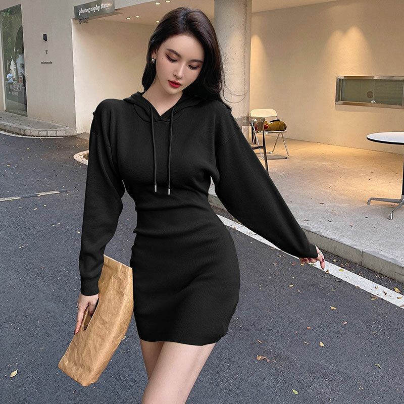 ĐẦM HOODIE TAY DÀI ĐEN NỮ TÍNH