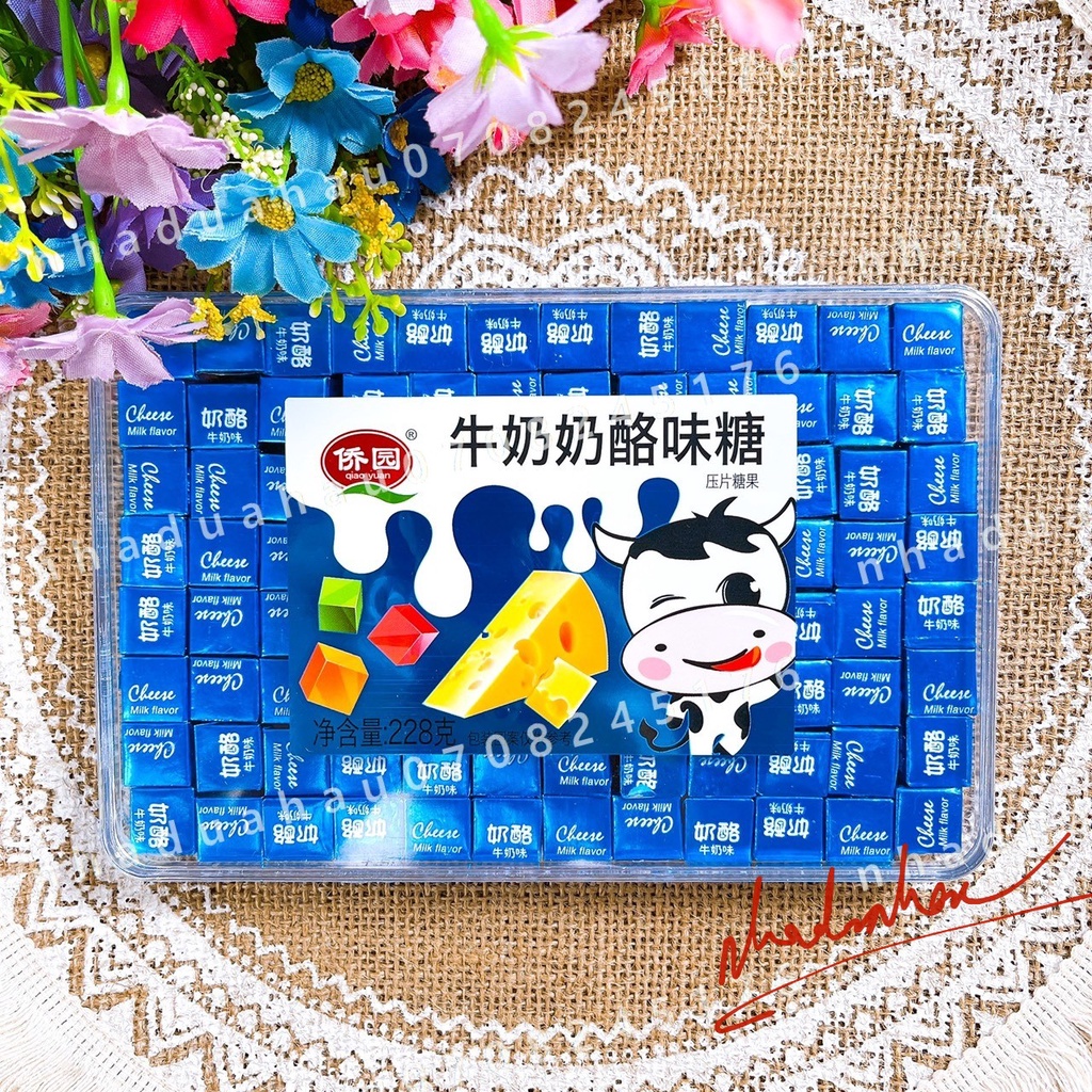 Một hộp kẹo chesse cube nén vị sữa/sữa chua/ trà xanh con bò cười Hongkong hộp 72 viên siêu xinh siêu ngon