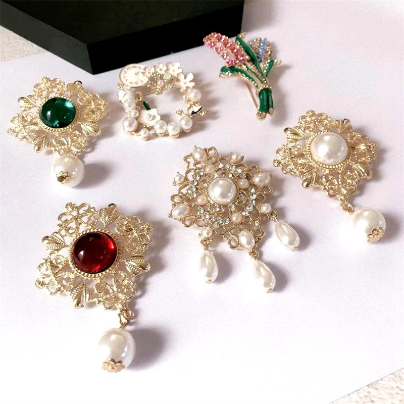 Ghim Cài Áo Đính Ngọc Trai Giả Thời Trang Nữ