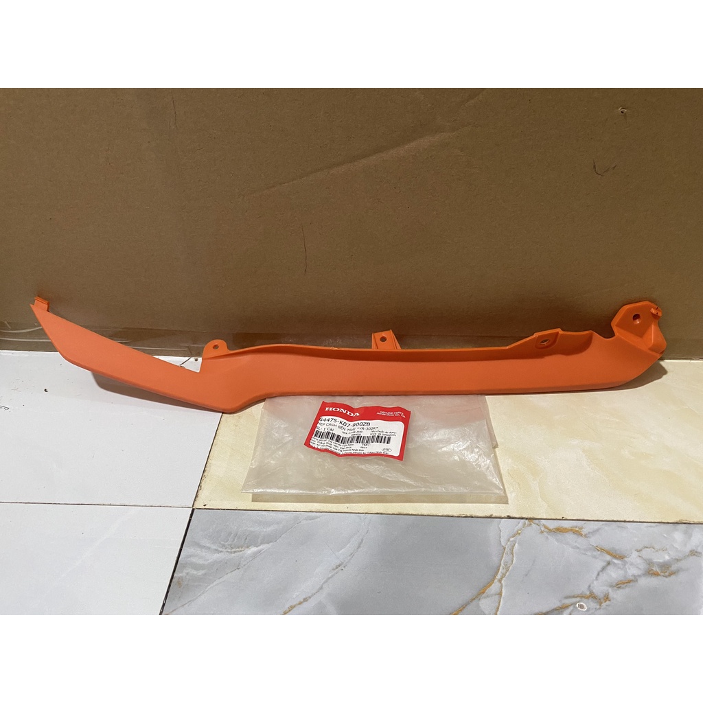 Nẹp cạnh bên trái HONDA WAVE RSX110 năm 2012 màu Cam.