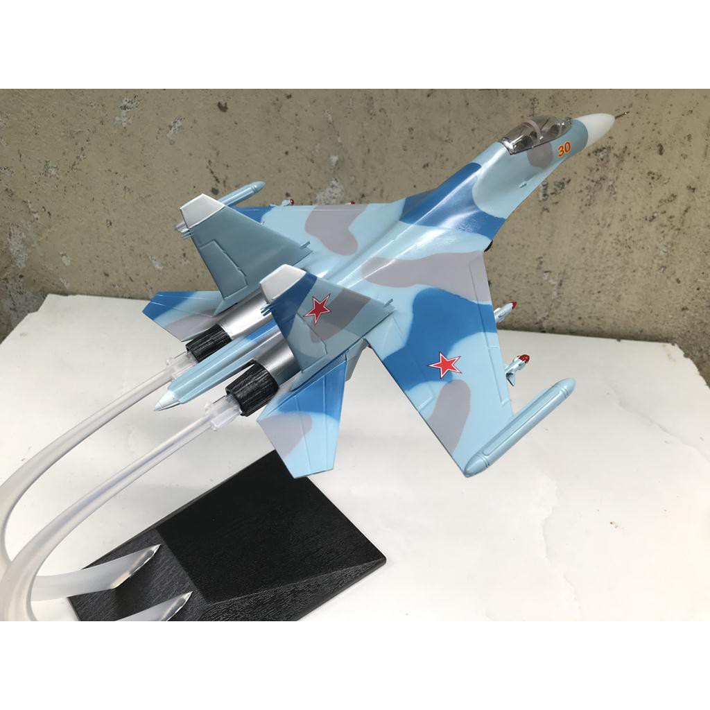 Mô hình Máy báy SU-30 1:72